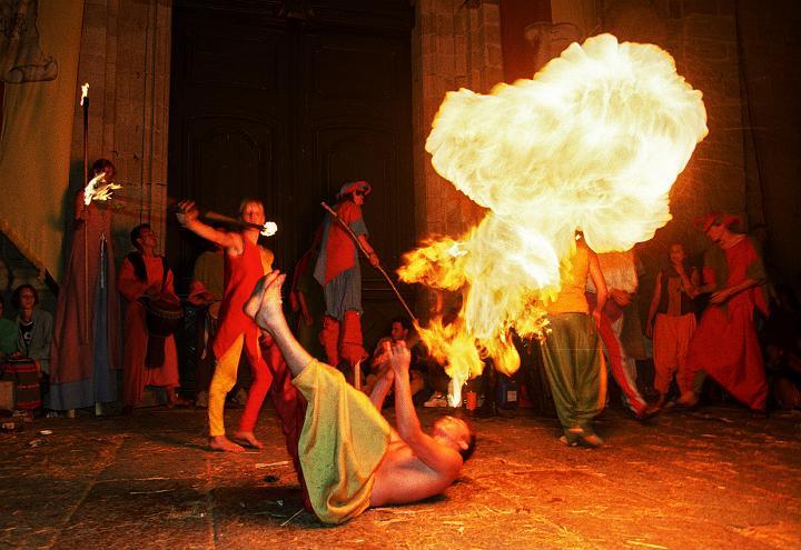 cracheur de feu.jpg